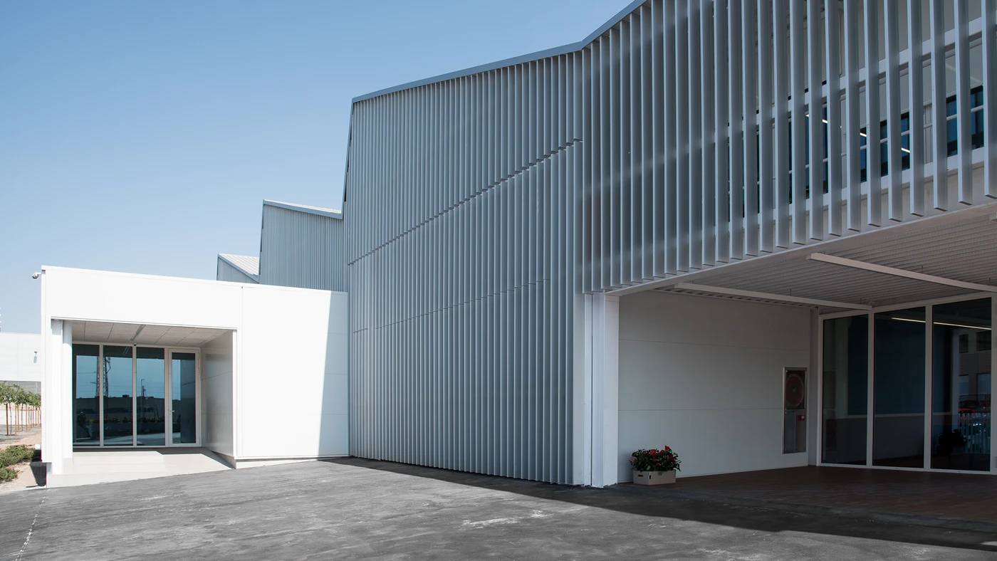 Fachada instalaciones Envabox